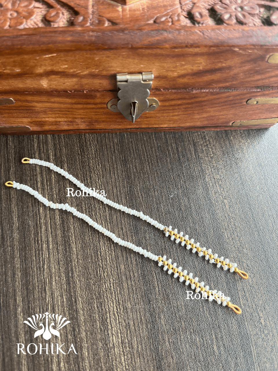 Pearl earchains - White - Rohika Store