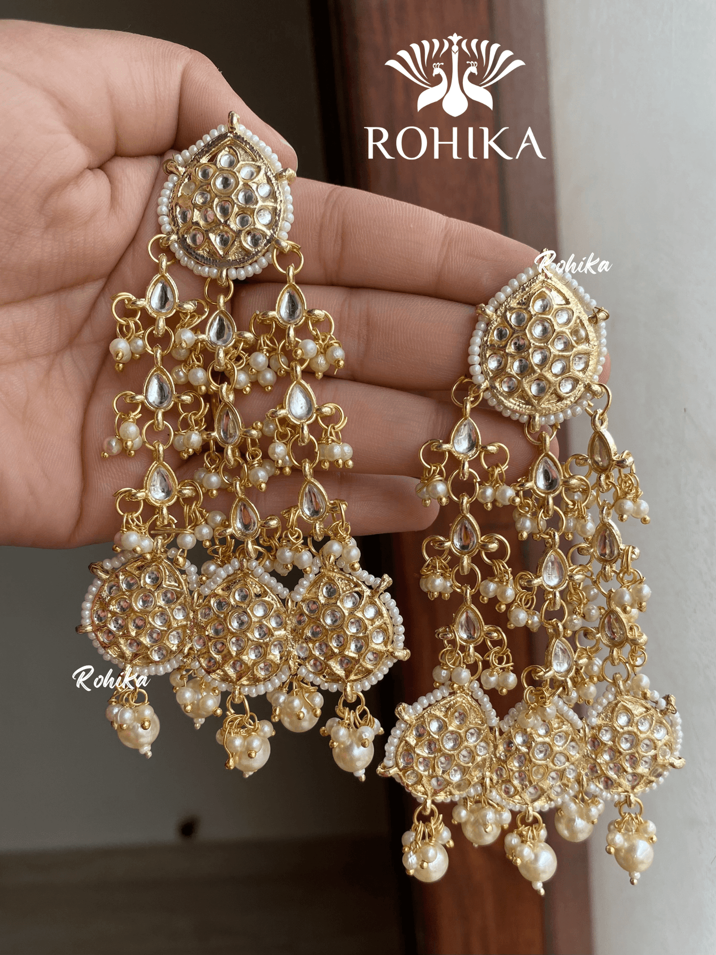 Lata beautiful earrings -Golden - Rohika Store
