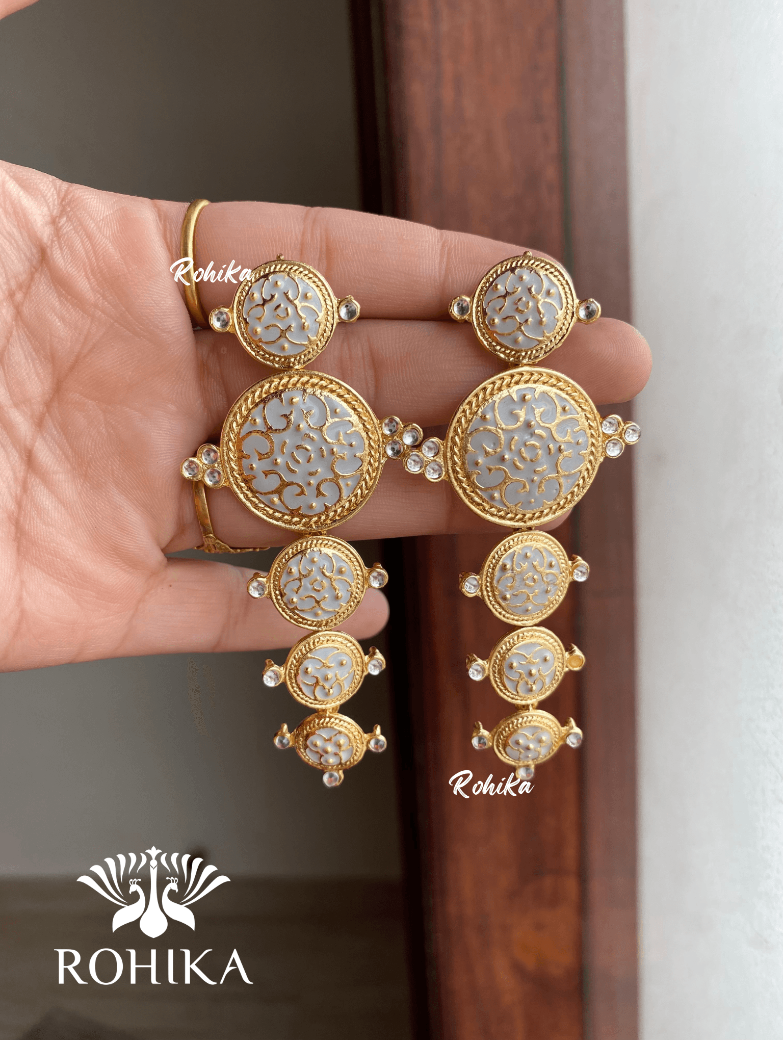 Joya earrings -White - Rohika Store