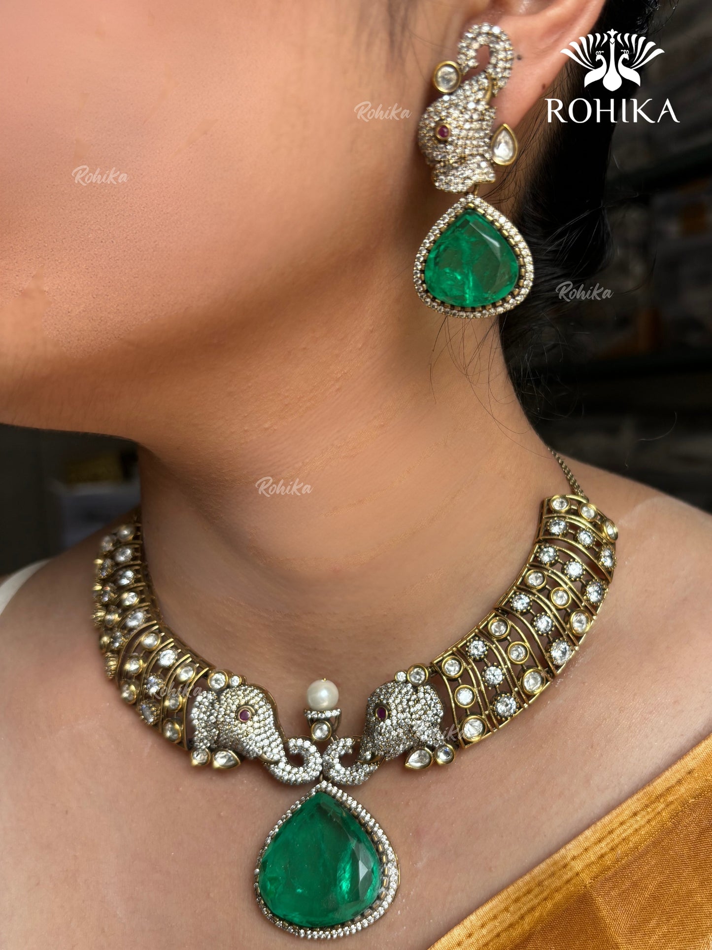 Medha Polki Kundan Doublet  Necklace Set - Dark green