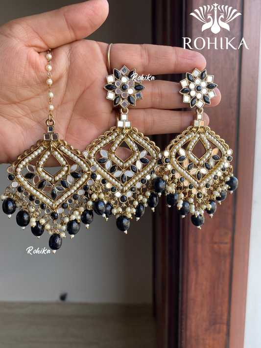 Priyam mirror earrings tikka combo - Black