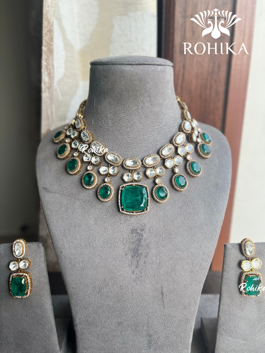 Saras doublet kundan necklace set - Dark green