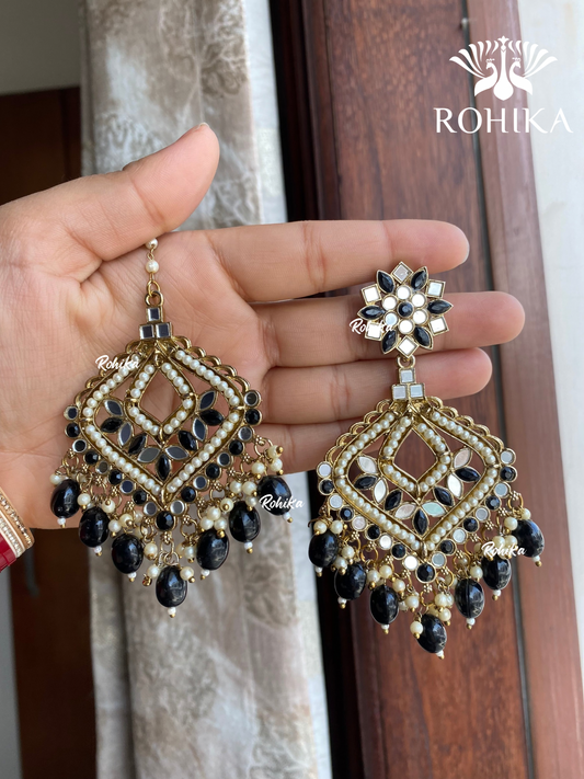 Priyam mirror earrings tikka combo - Black