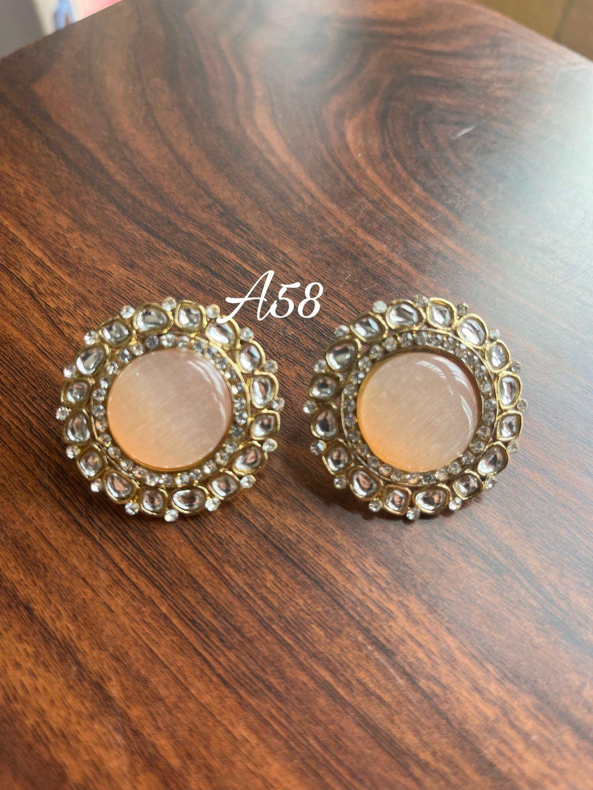 Monalisa Studs-Peach - Rohika Store