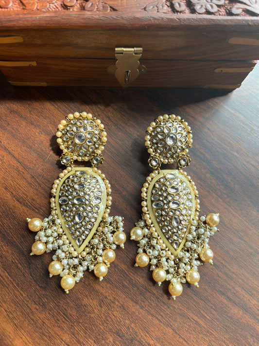 Booti kundan earrings-Golden - Rohika Store