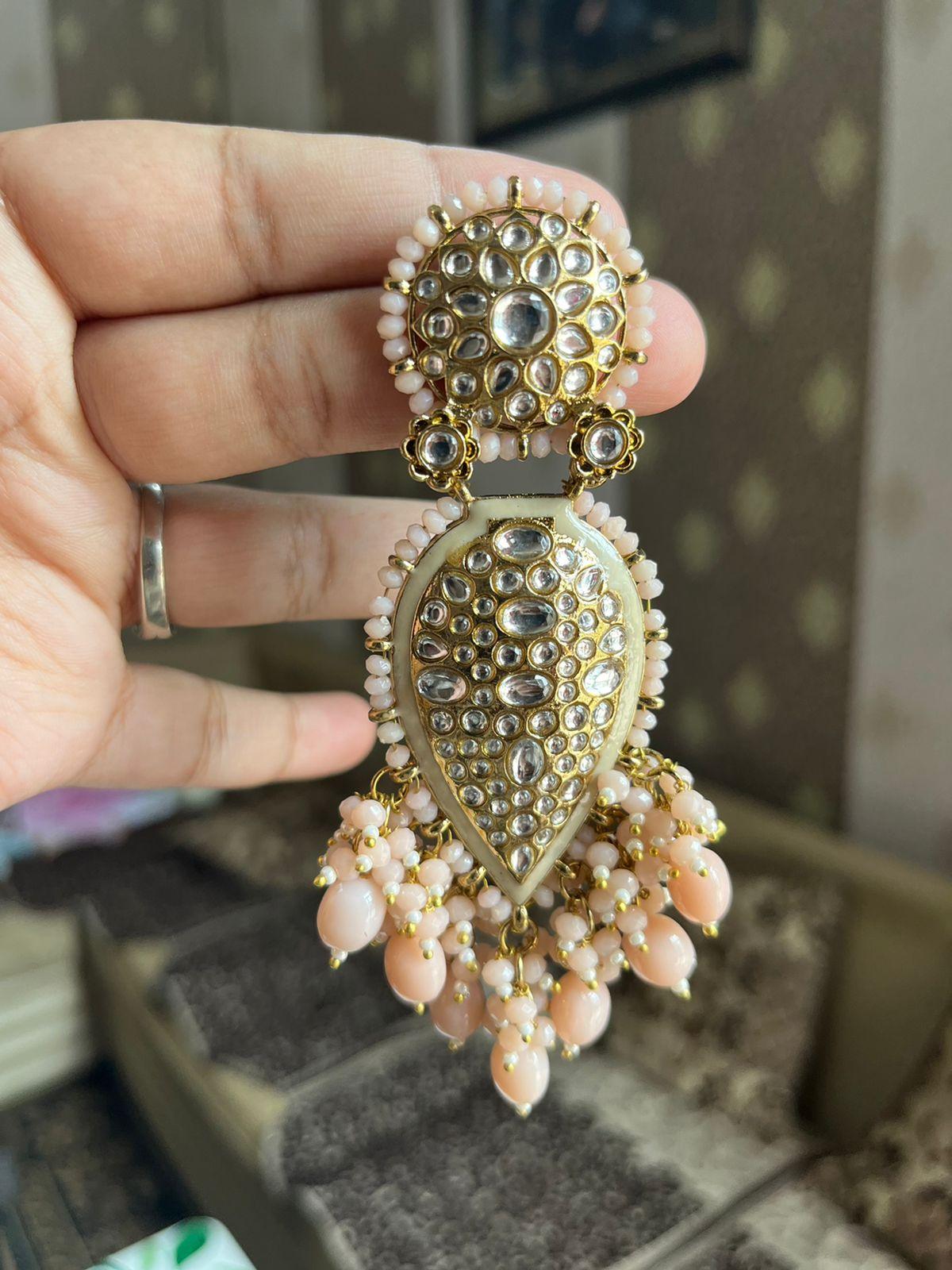 Booti kundan earrings-Peach - Rohika Store