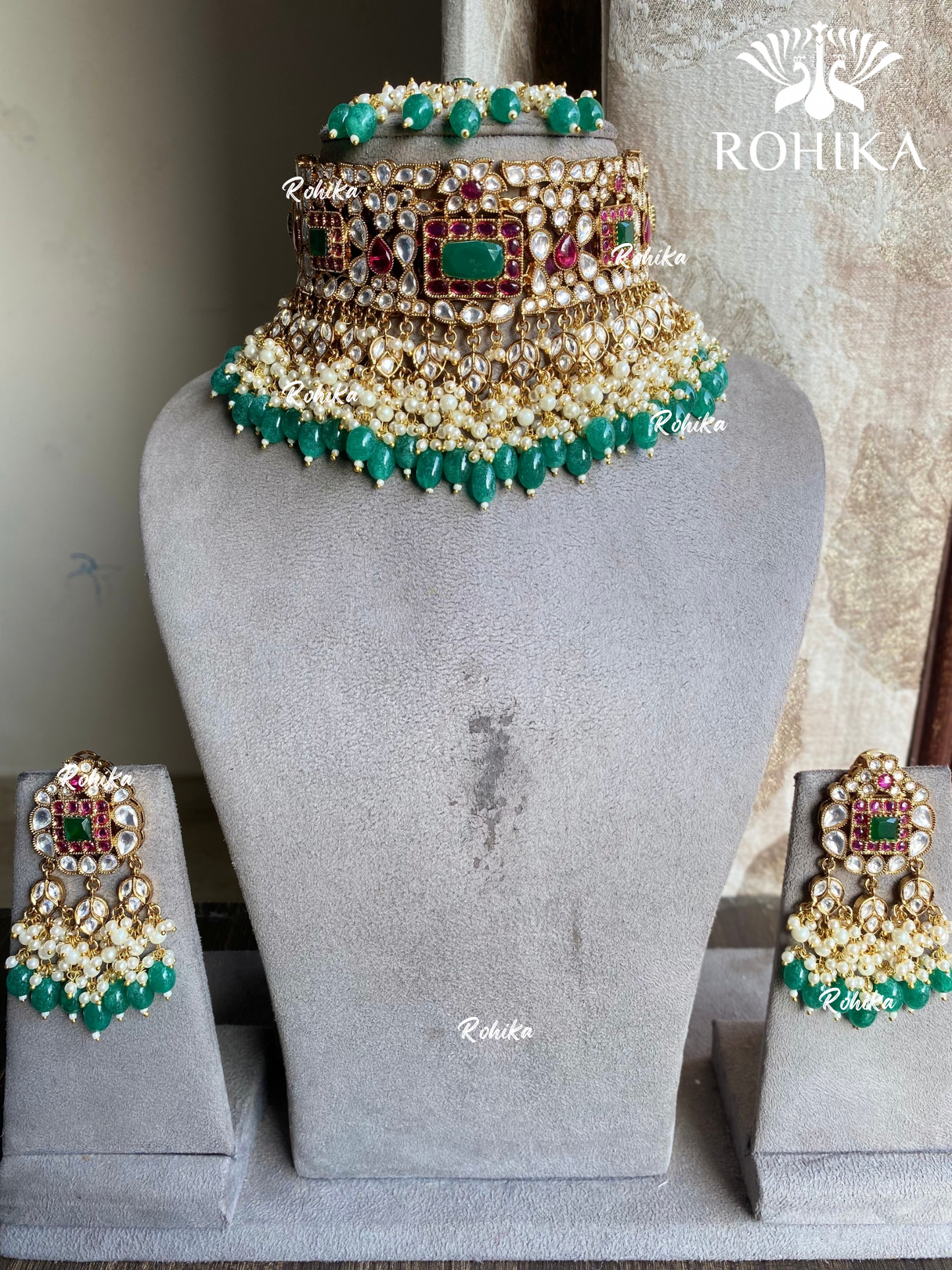 Anita bikaneri jadau kundan choker set - Green and Pink