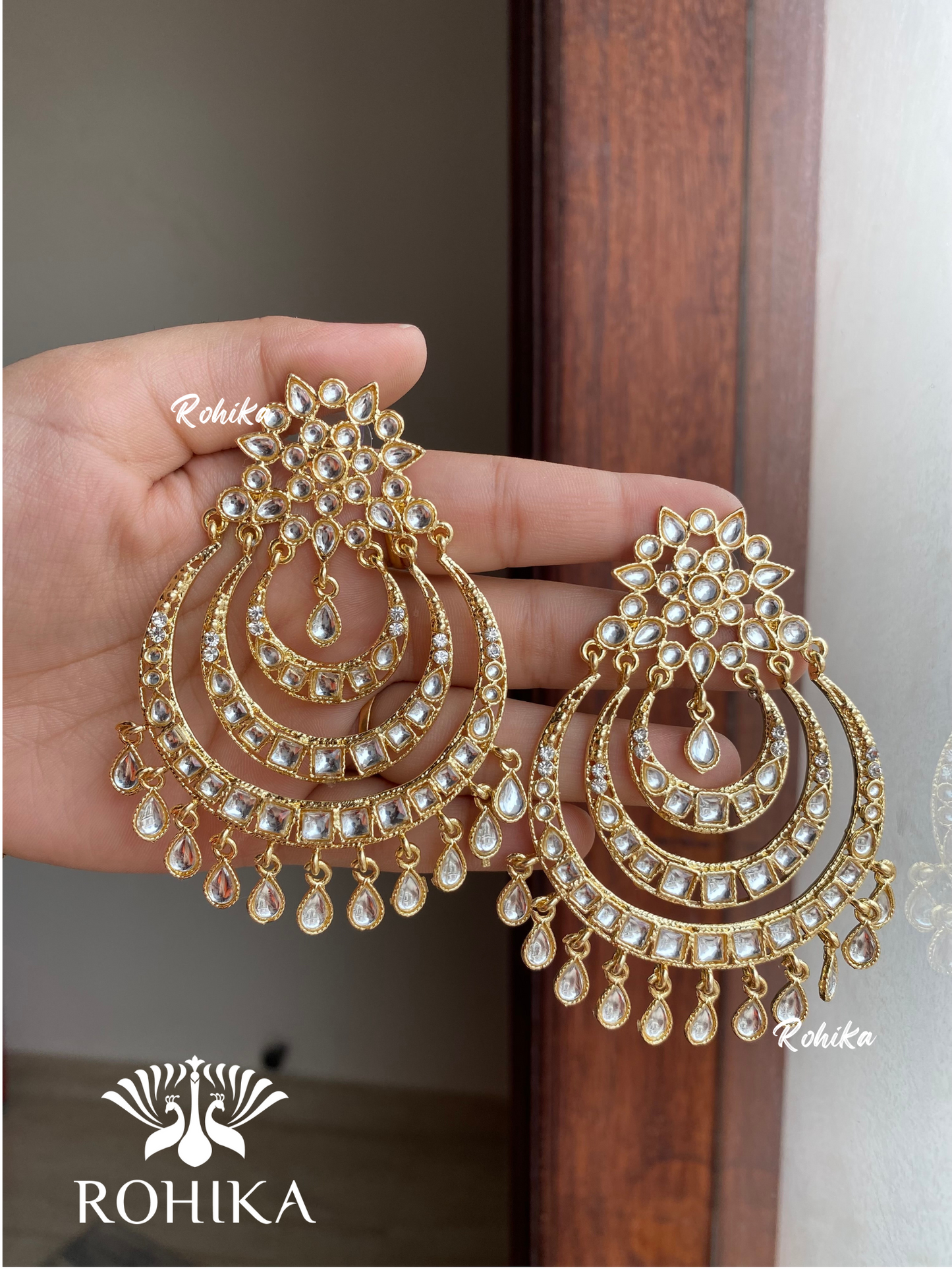 Meenu kundan earrings - Golden