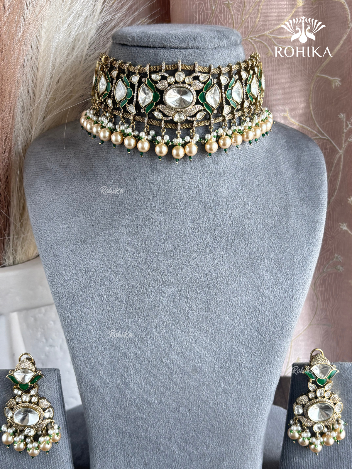 Maanvi Polki Kundan Choker Set - Green