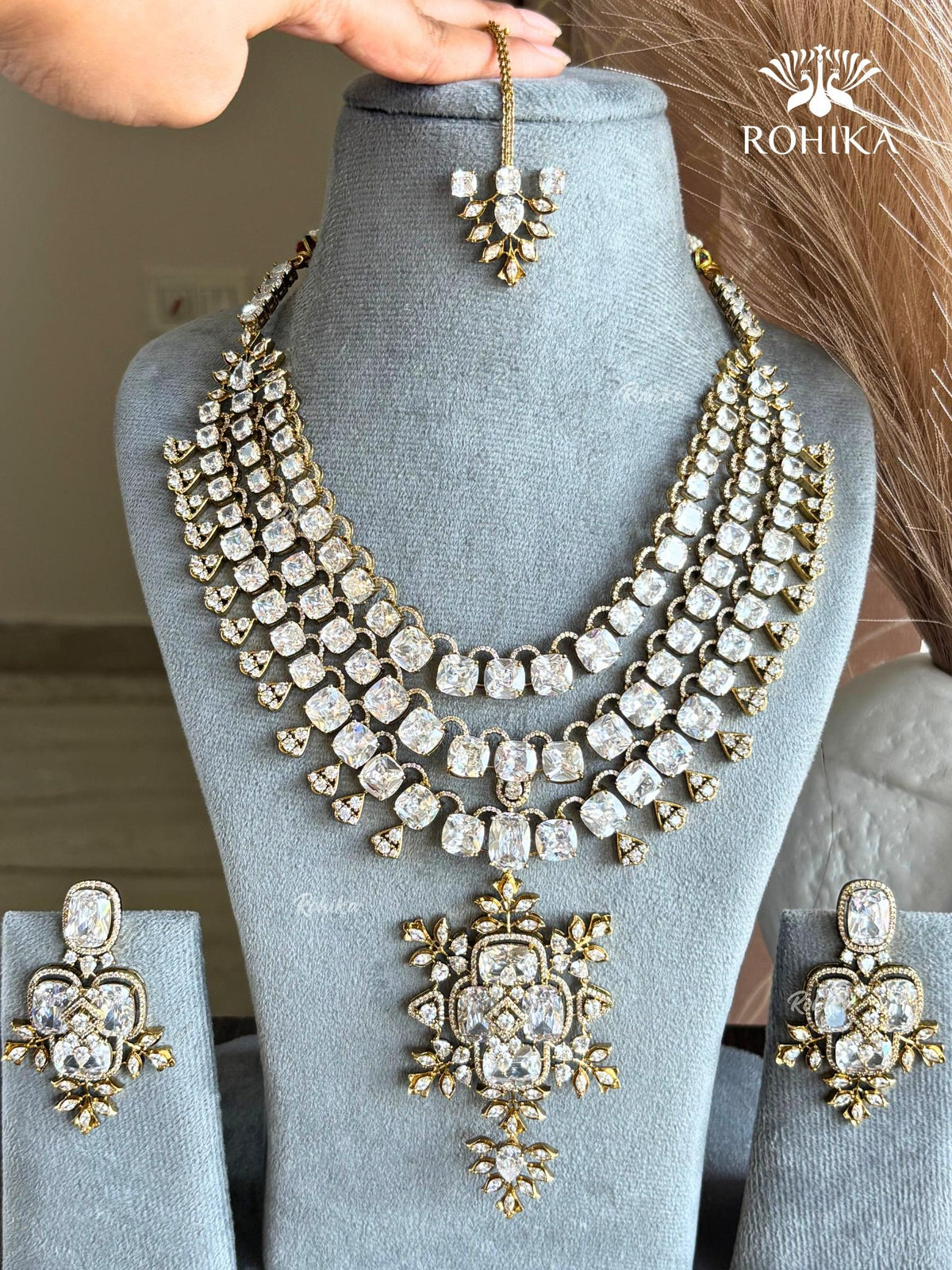 Olivia AD Layered Necklace Set  - White