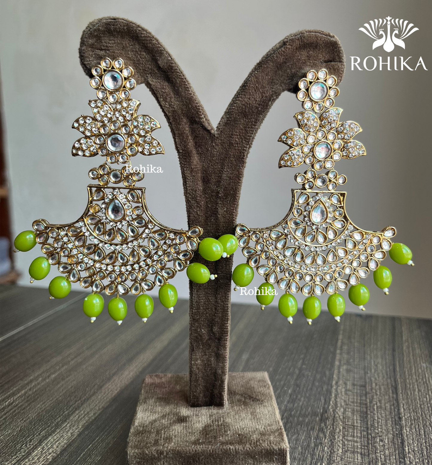 Sparkle chandbali earrings - Green