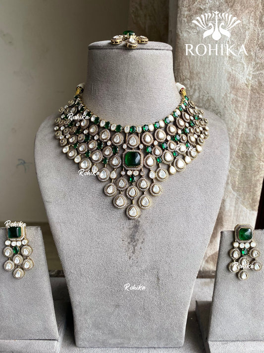 Swarna polki kundan necklace set - Dark Green