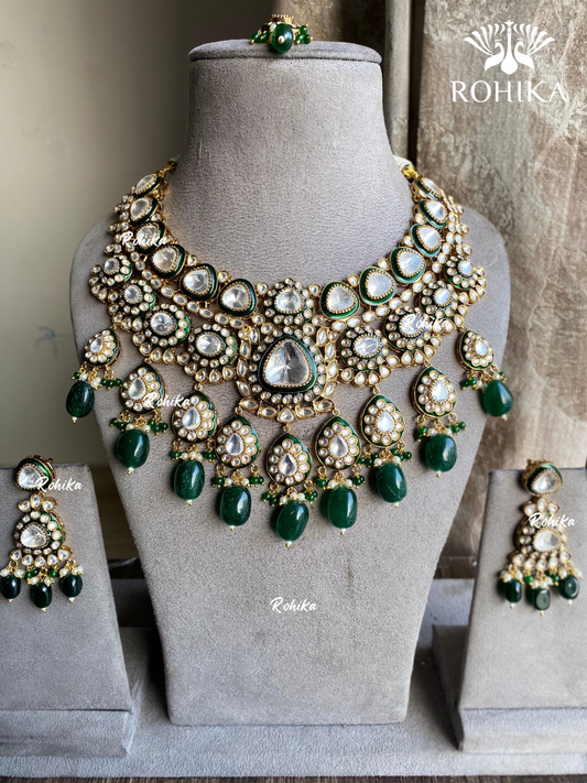 Aarushi bikaneri kundan bridal necklace set - Dark green