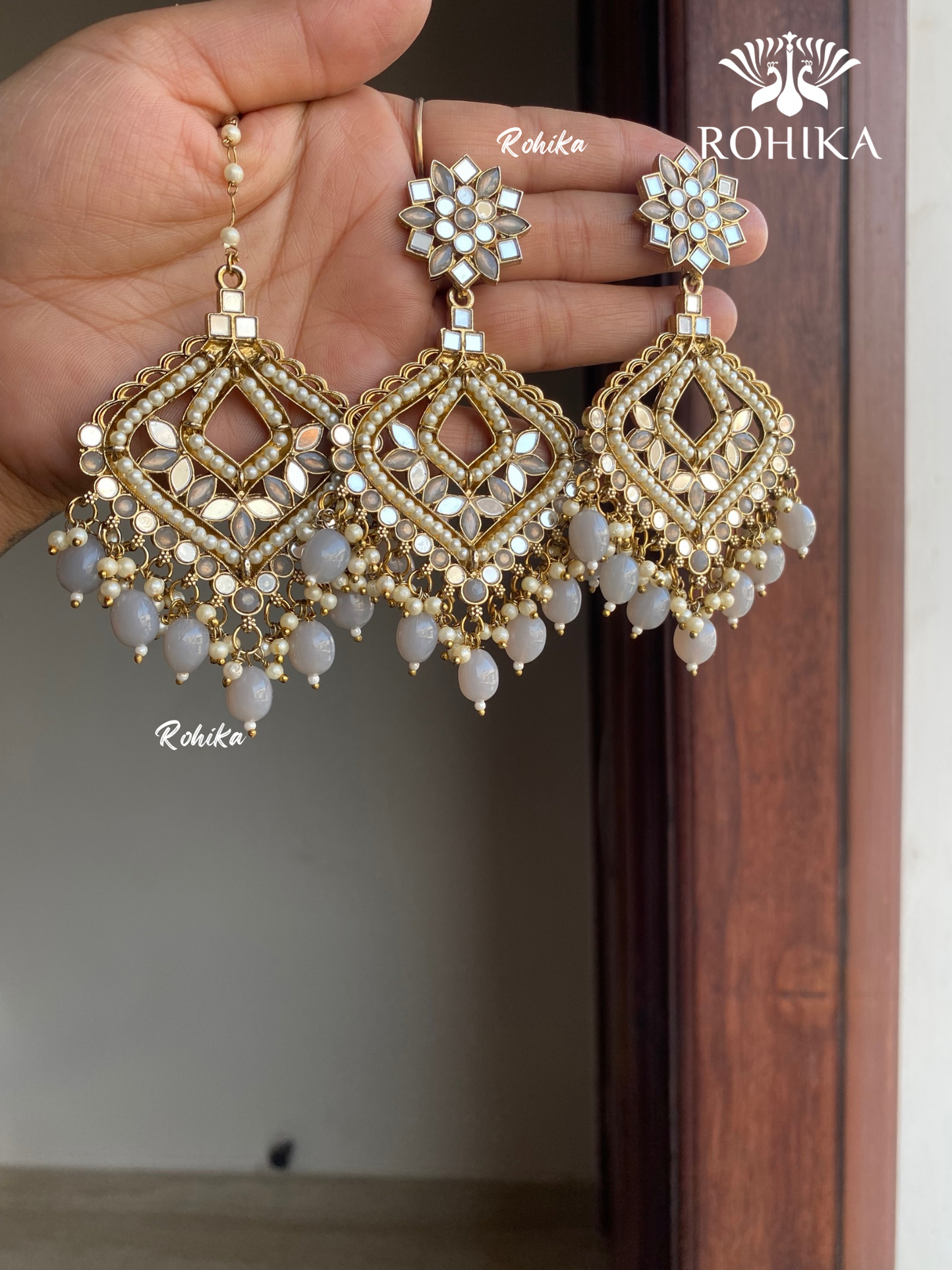 Priyam mirror earrings tikka combo - Grey