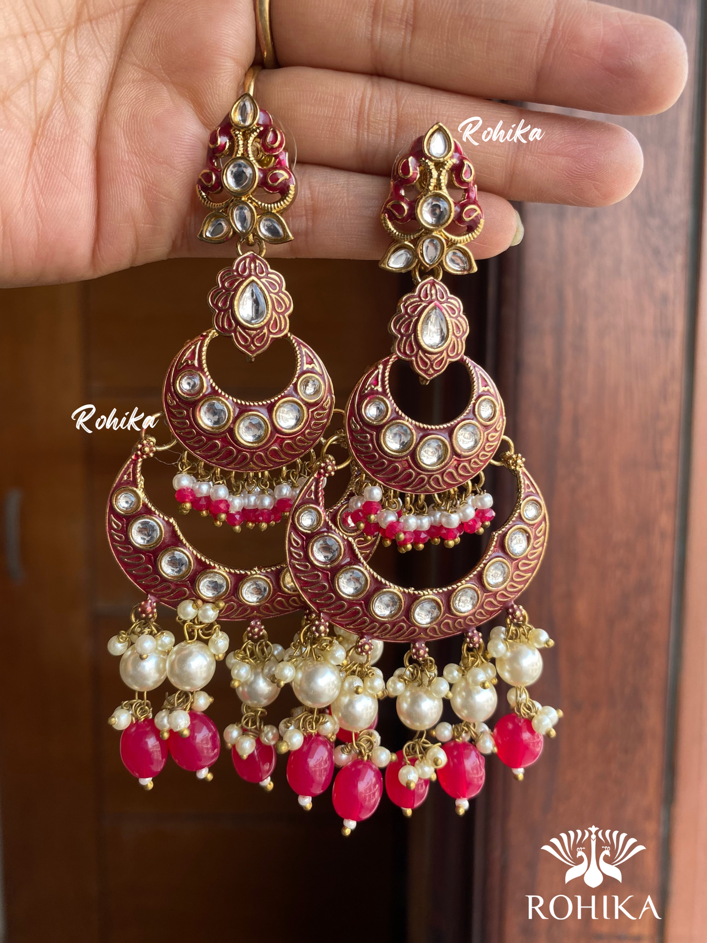 Piya beautiful earrings-Meganta