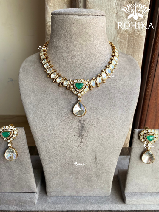 Samaya polki kundan necklace set - Green