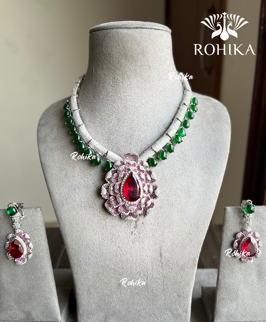 Malaika AD necklace set - Red and Green