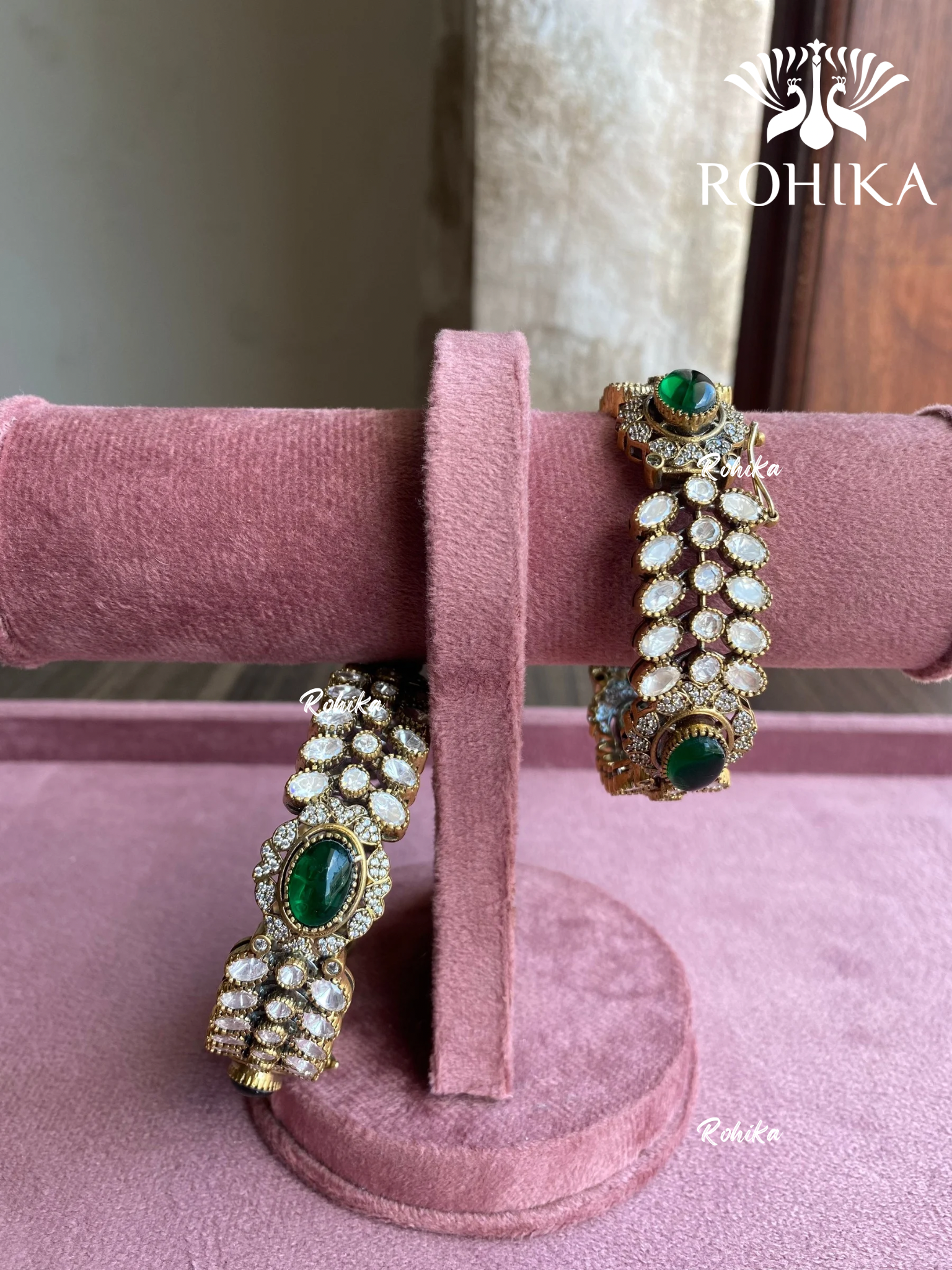 Udita moisinite kundan kada/bangles - Green