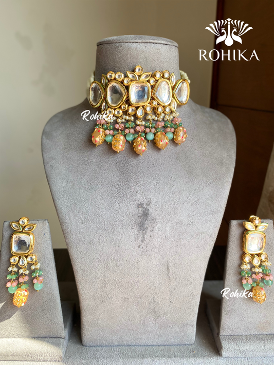 Lavanya kundan choker set - Peach