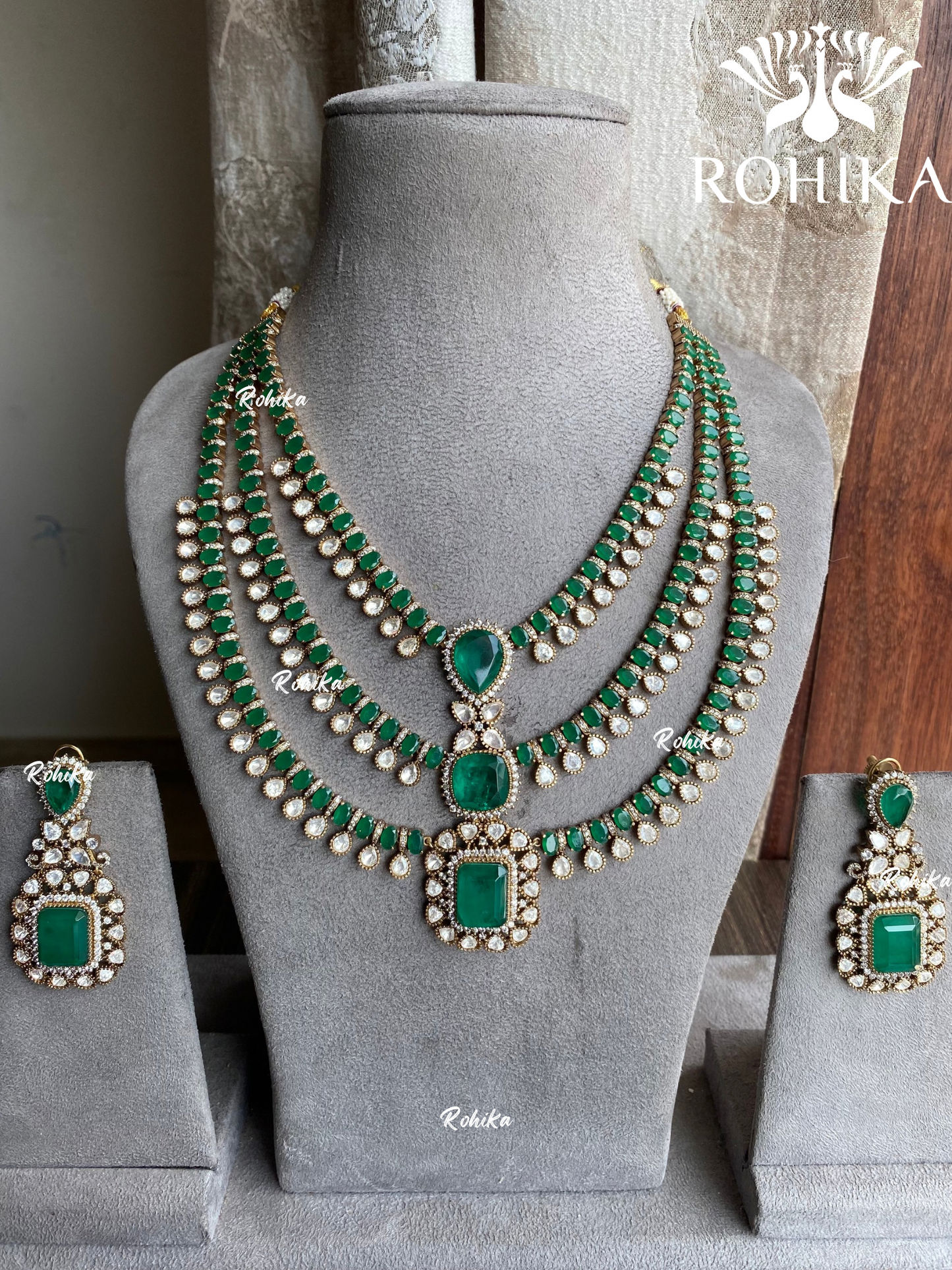 Sneh doublets necklace set - Dark green