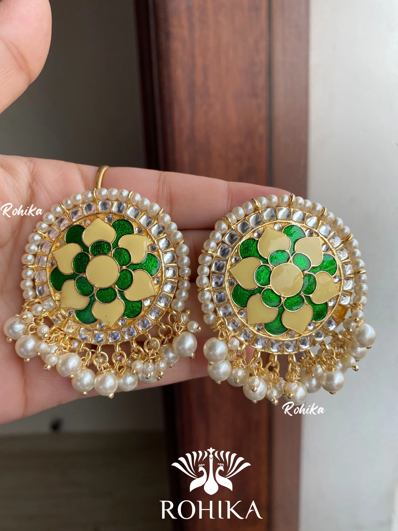 Khushi kundan studs - Yellow and green