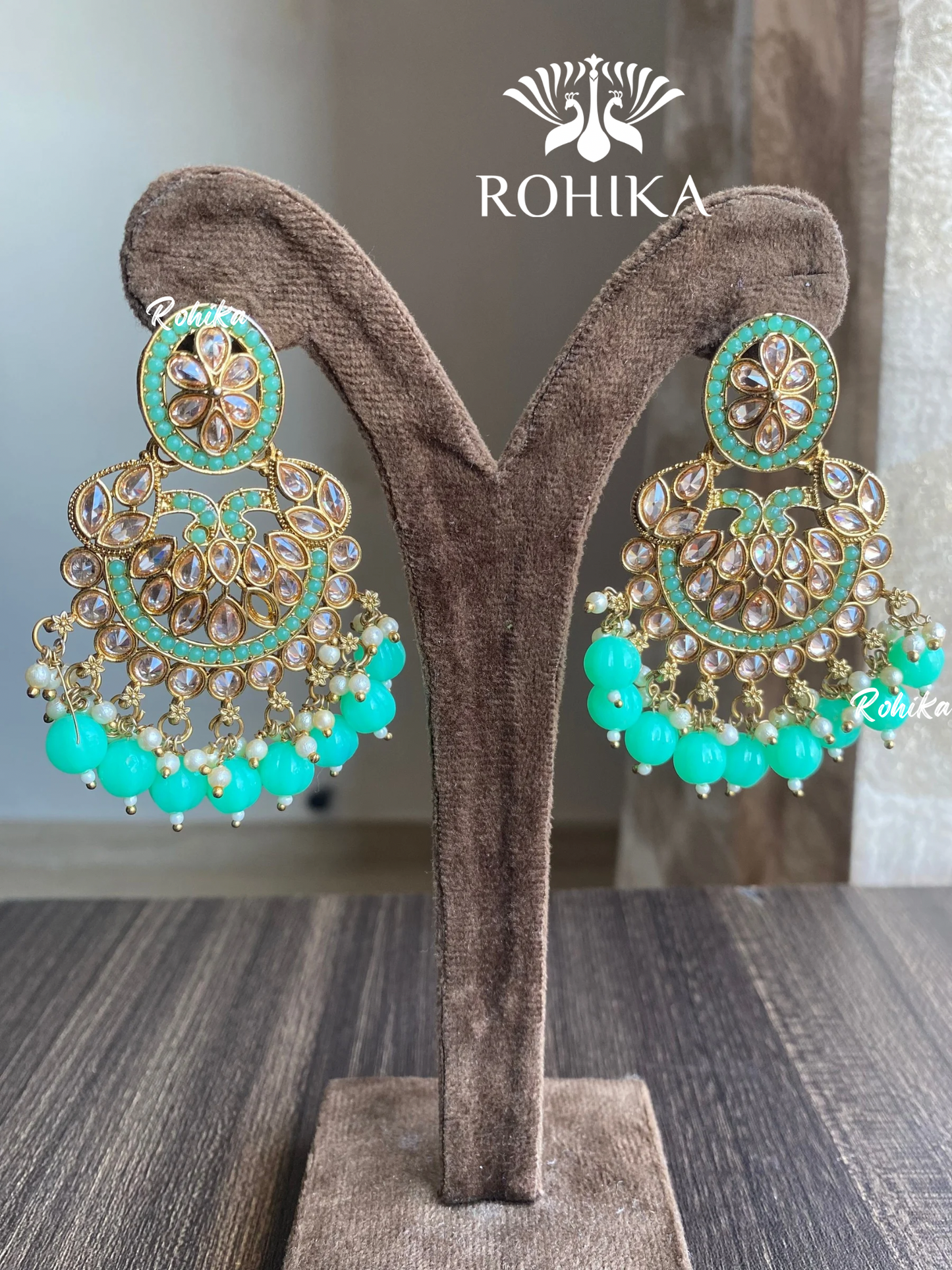 Kanika earrings - Mint green