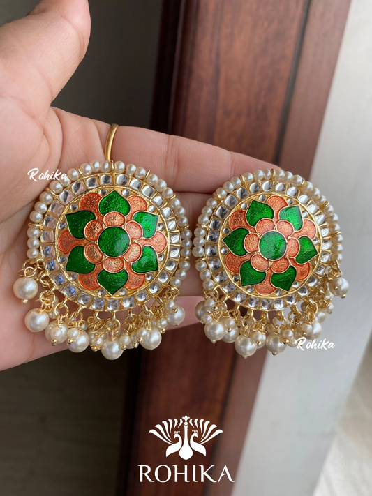 Khushi kundan studs - Peach and dark green