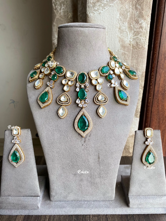 Sahas doublet kundan necklace set - Dark green