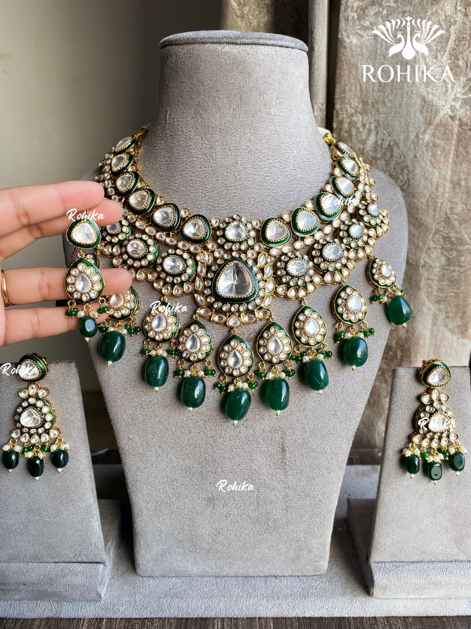 Aarushi bikaneri kundan bridal necklace set - Dark green