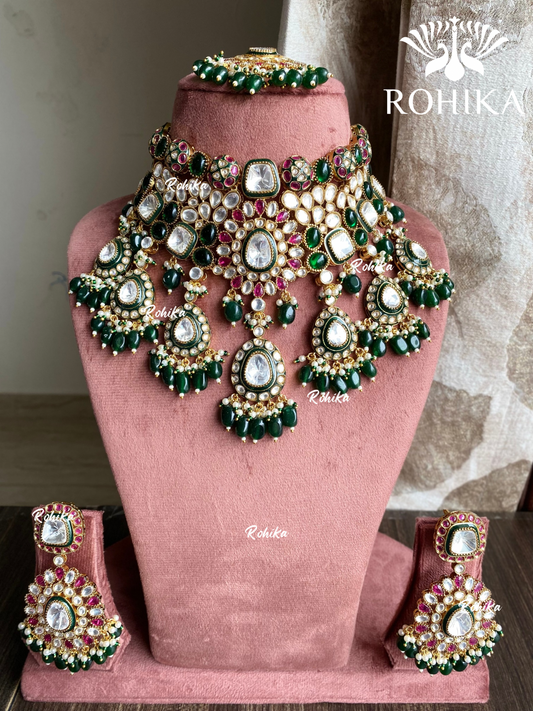 Orishti bikaneri kundan bridal necklace set - Dark green