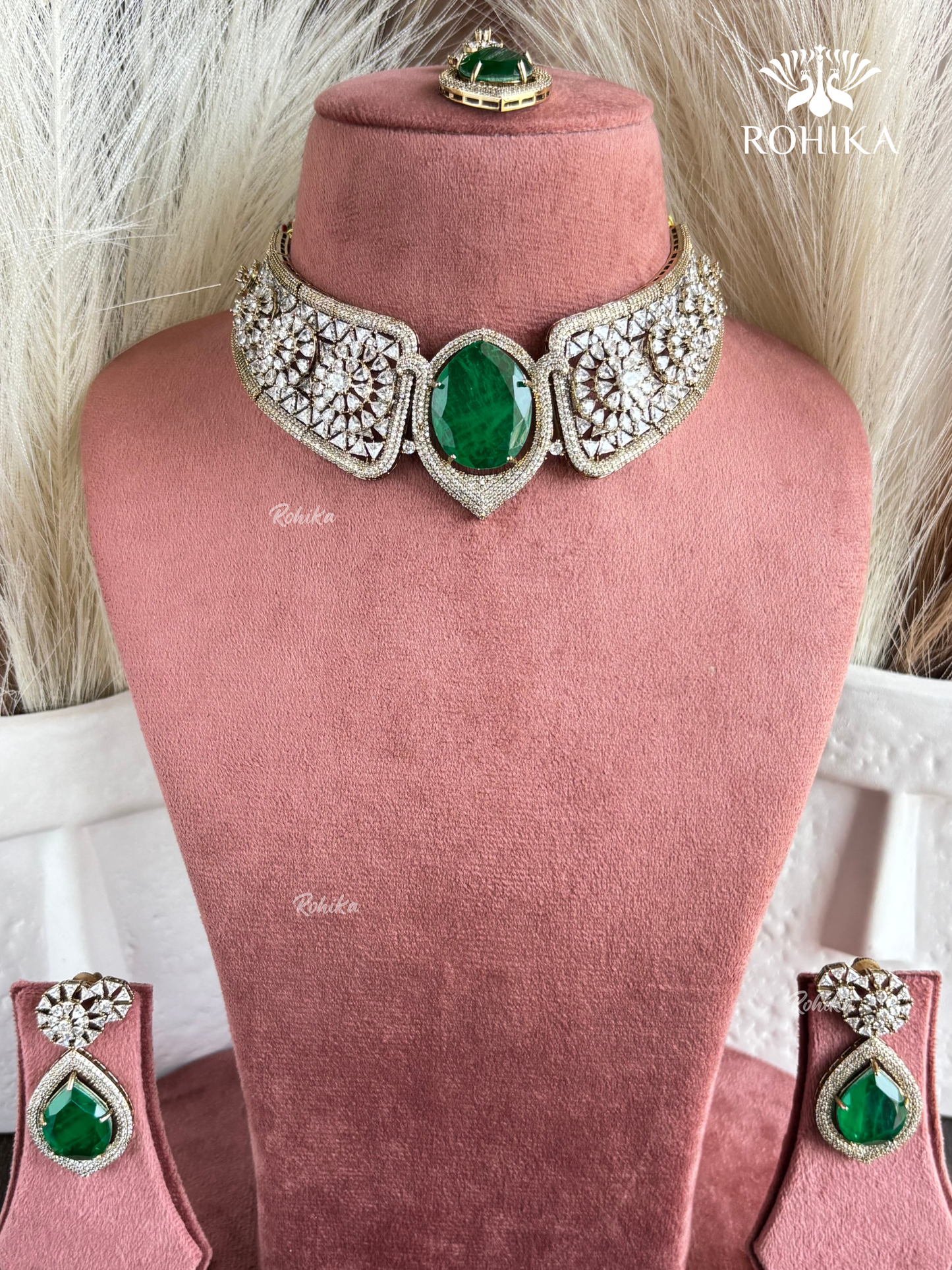 Eliza AD Doublet Choker Set - Green
