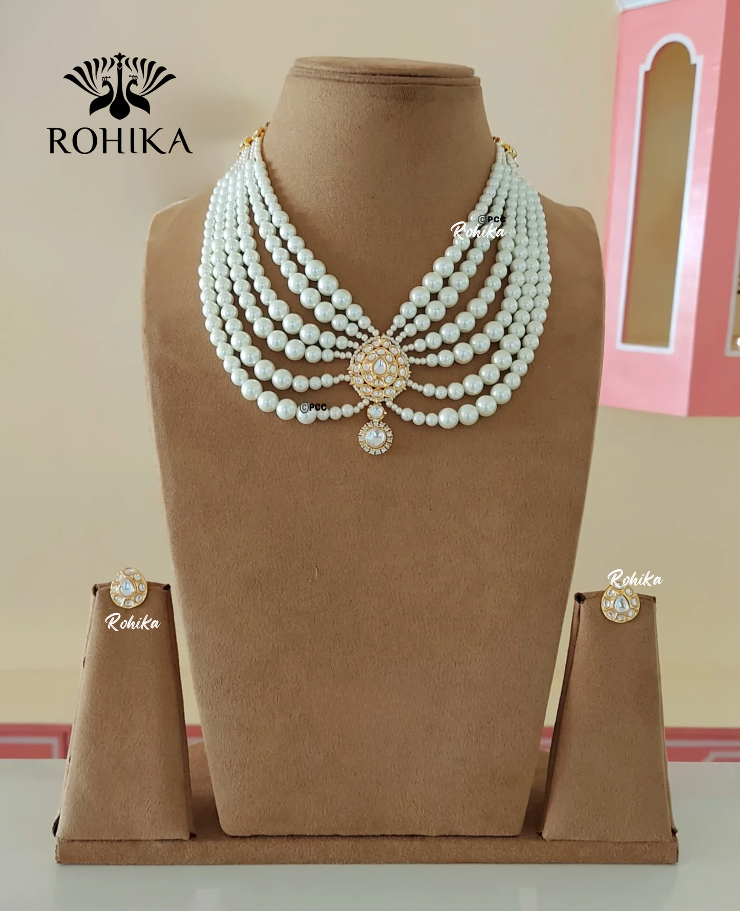 Menu meenakari kundan necklace set - Cream 