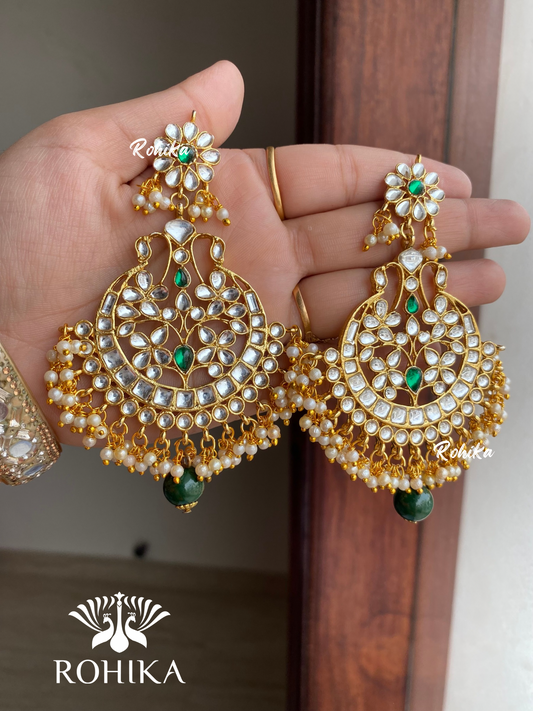 Kavita earrings and maangtikka combo - Green 