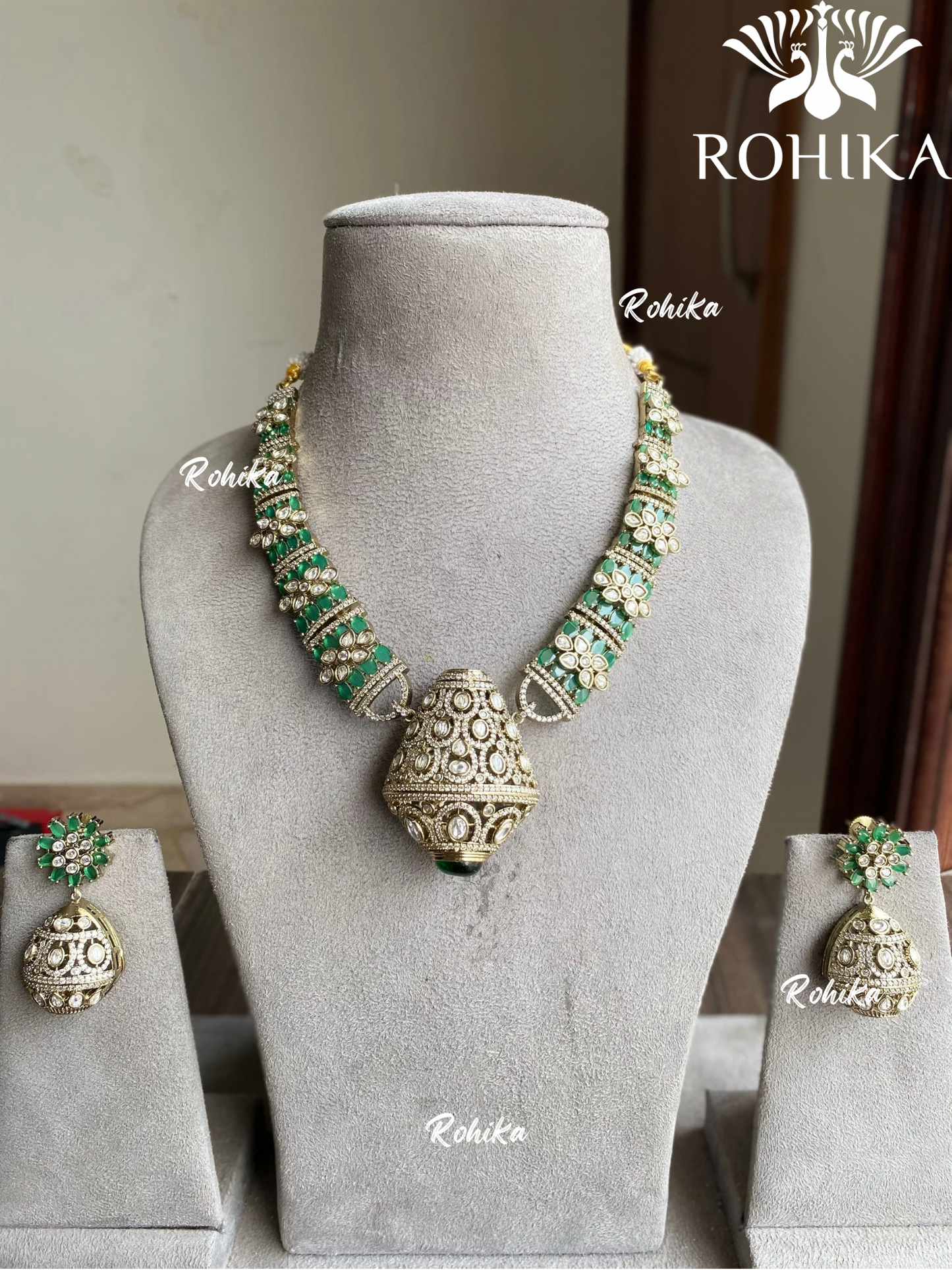 Arya polki kundan necklace set - Dark Green