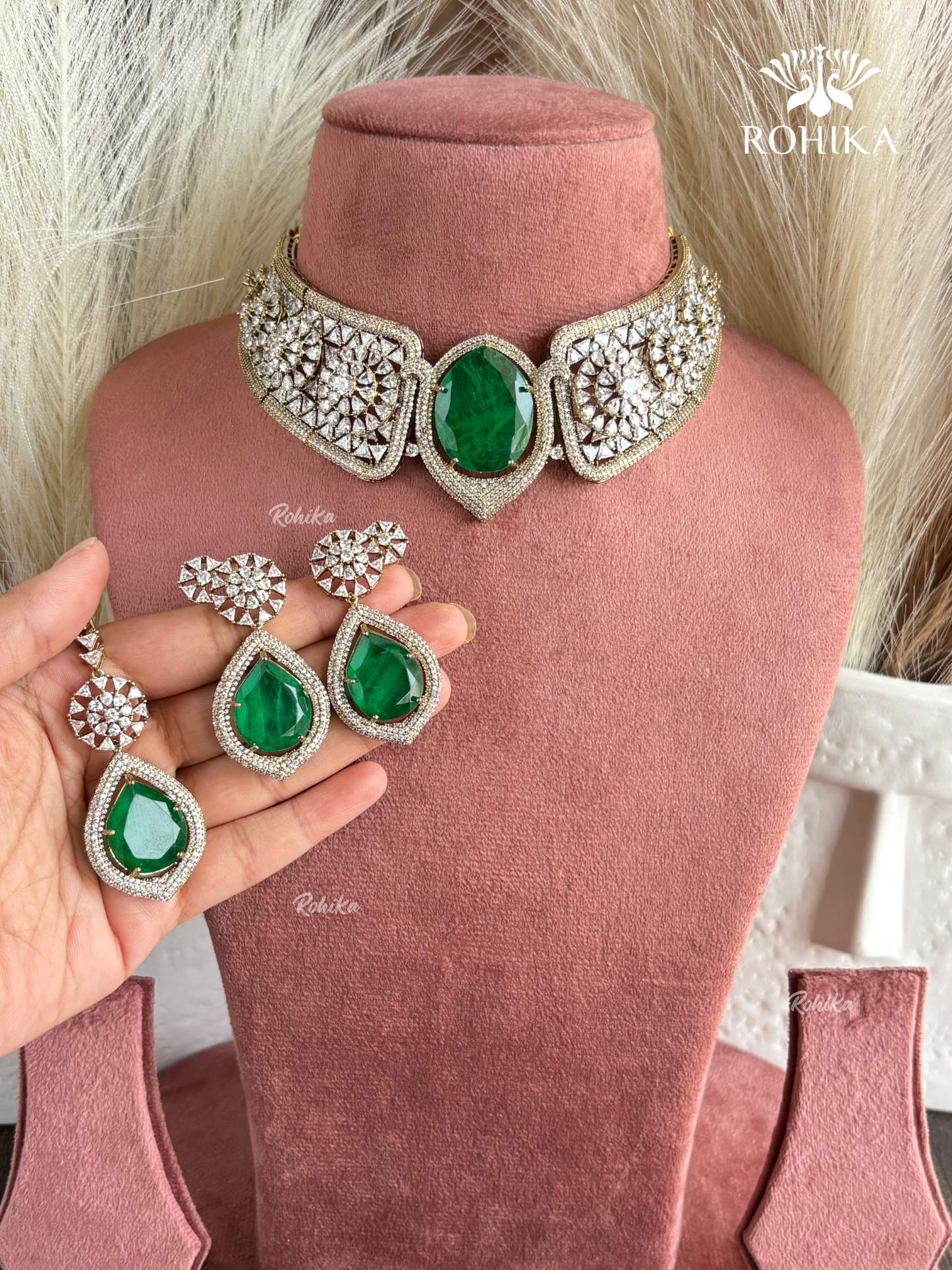 Eliza AD Doublet Choker Set - Green