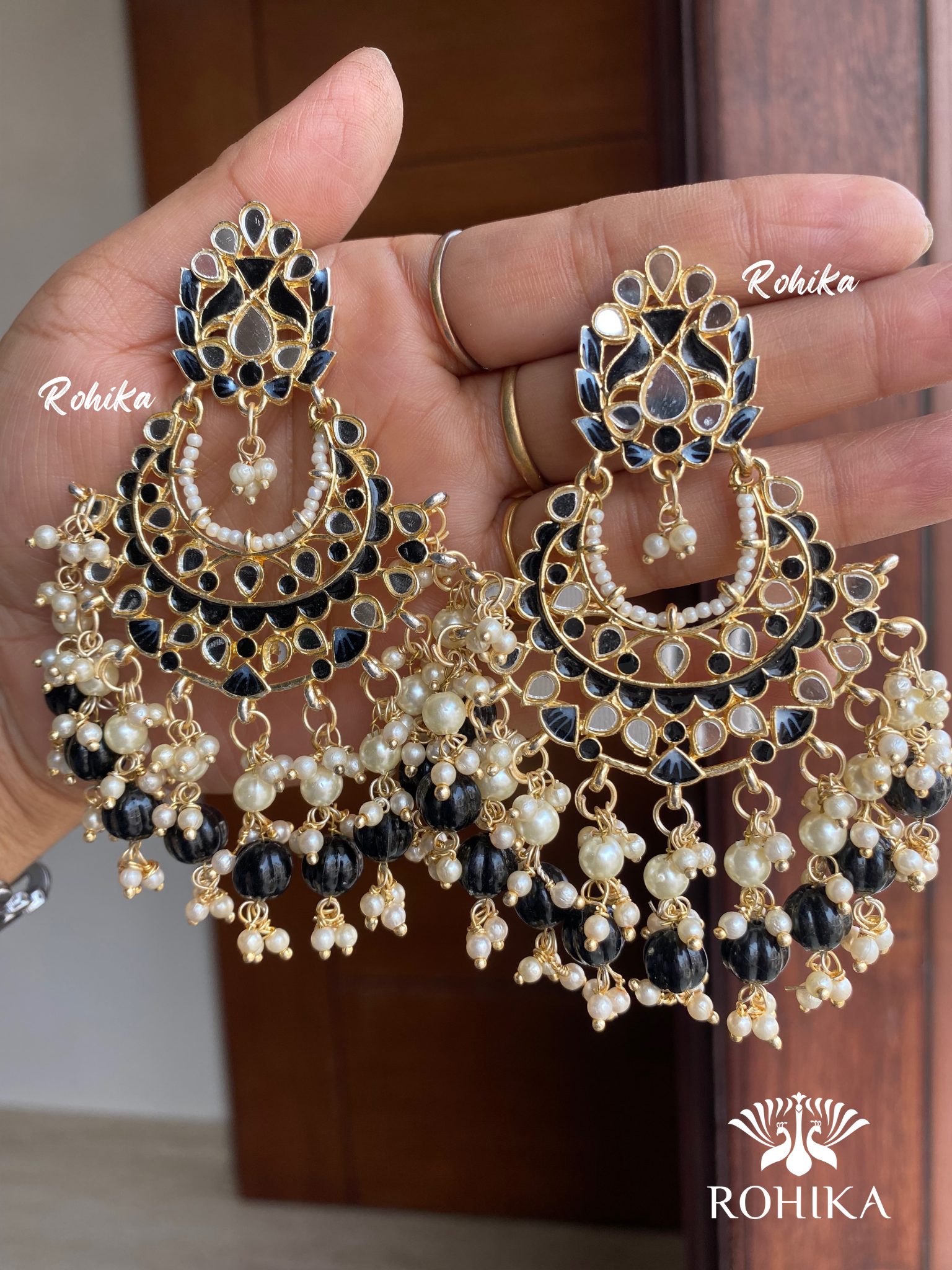 Veena mirror earrings - Black