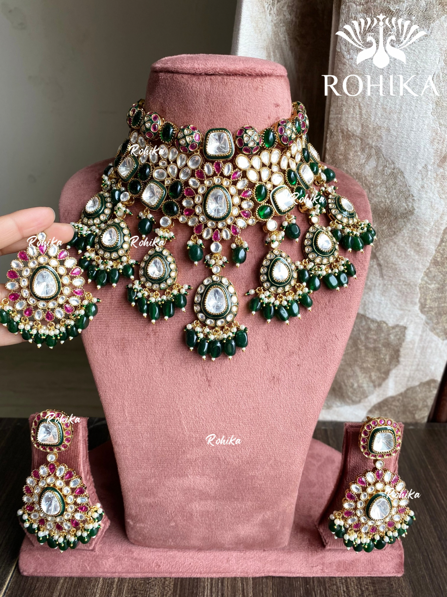 Orishti bikaneri kundan bridal necklace set - Dark green