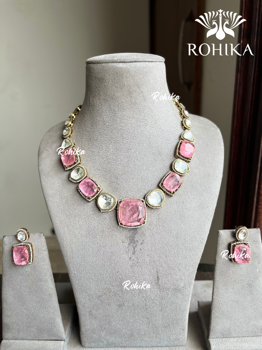 Soha doublet necklace set - Pink