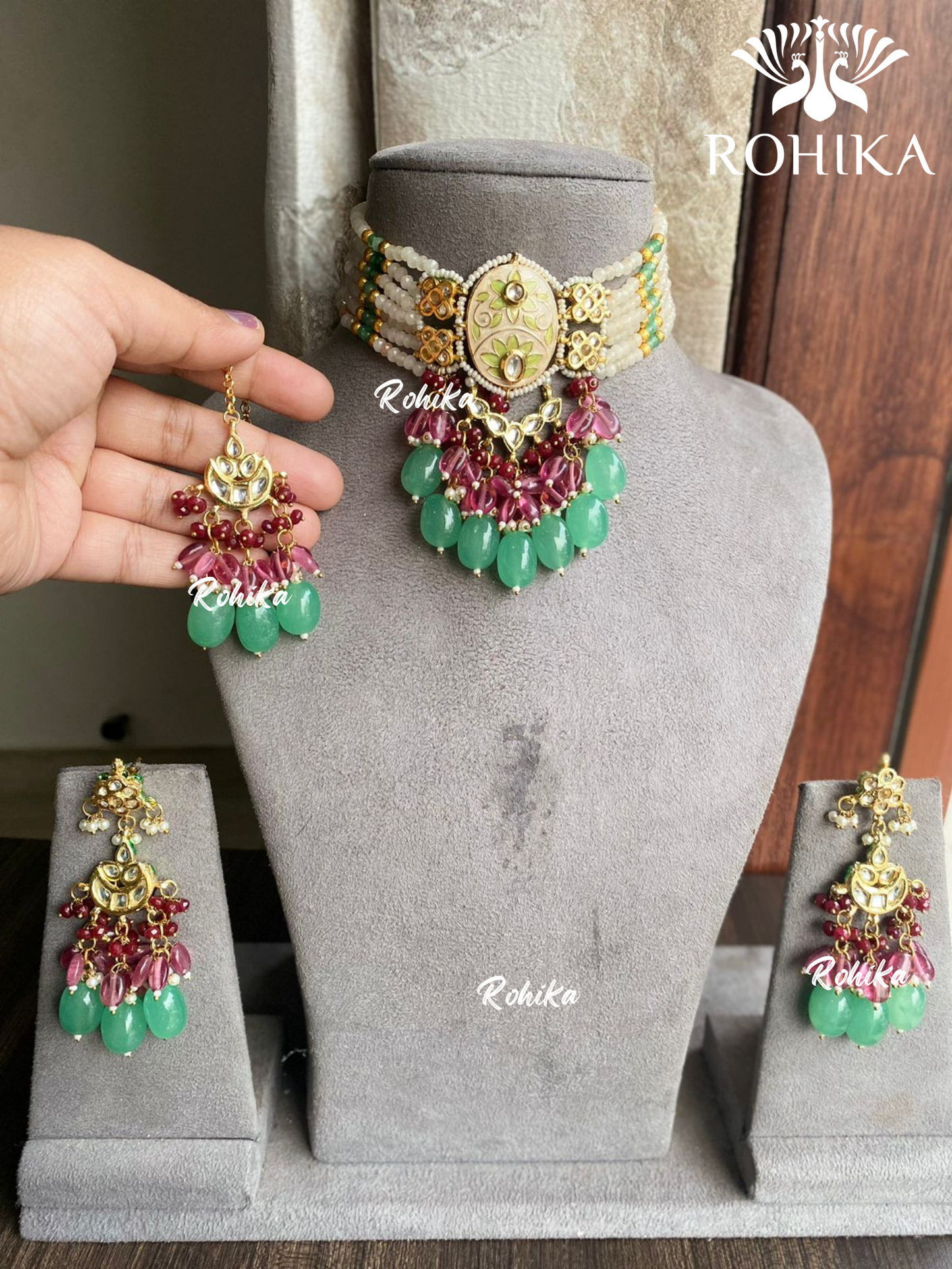 Paras meenakari kundan choker set - White and green