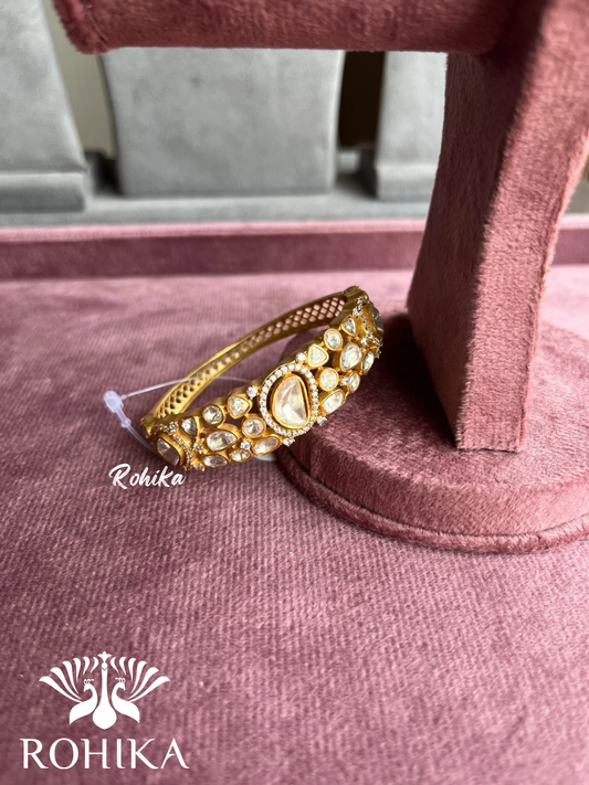 Jiva moisinite kundan bangle/kada -  Golden