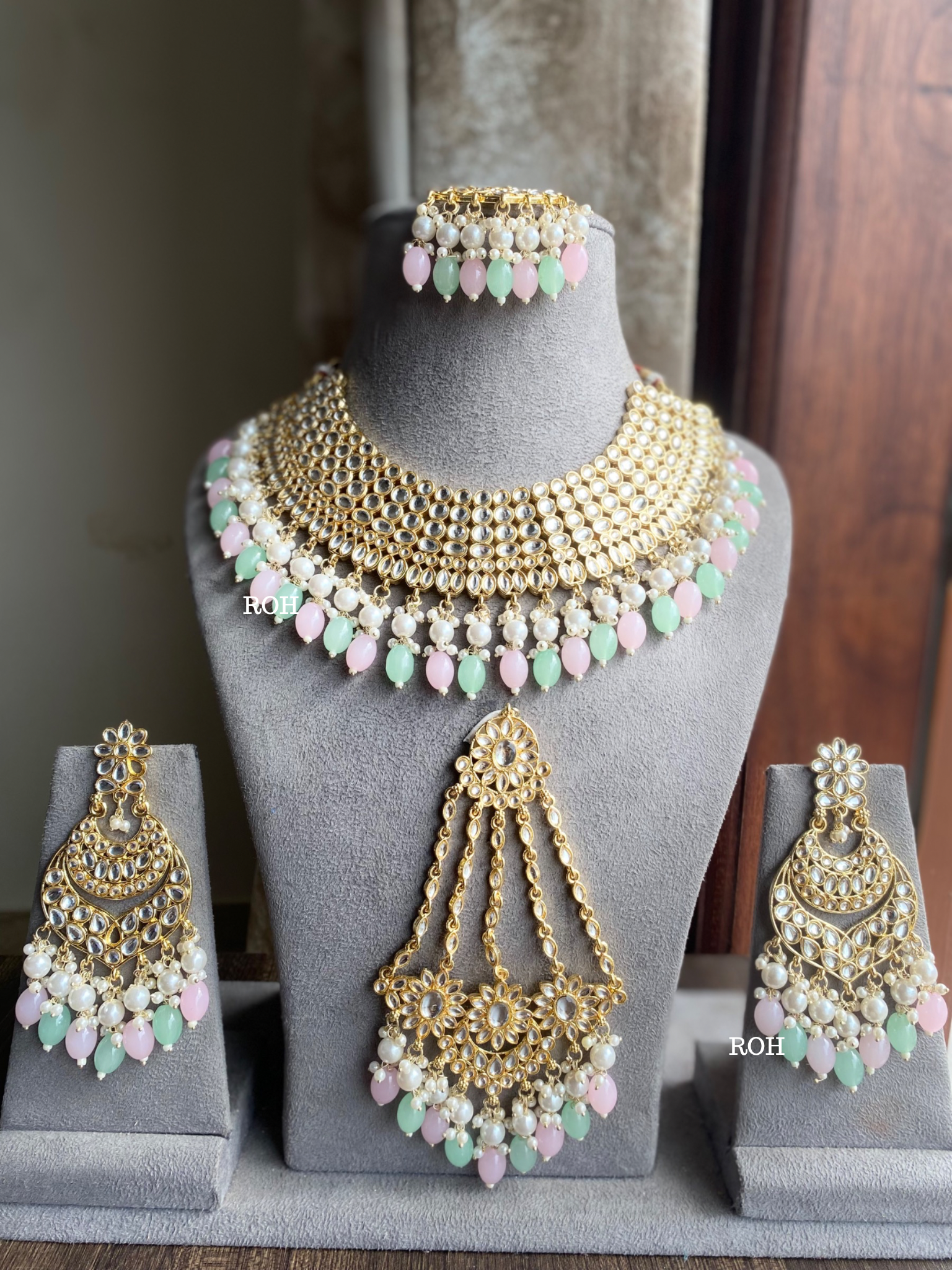 Kali dabi Kundan semi-bridal necklace set - Pink and blue Multi colour