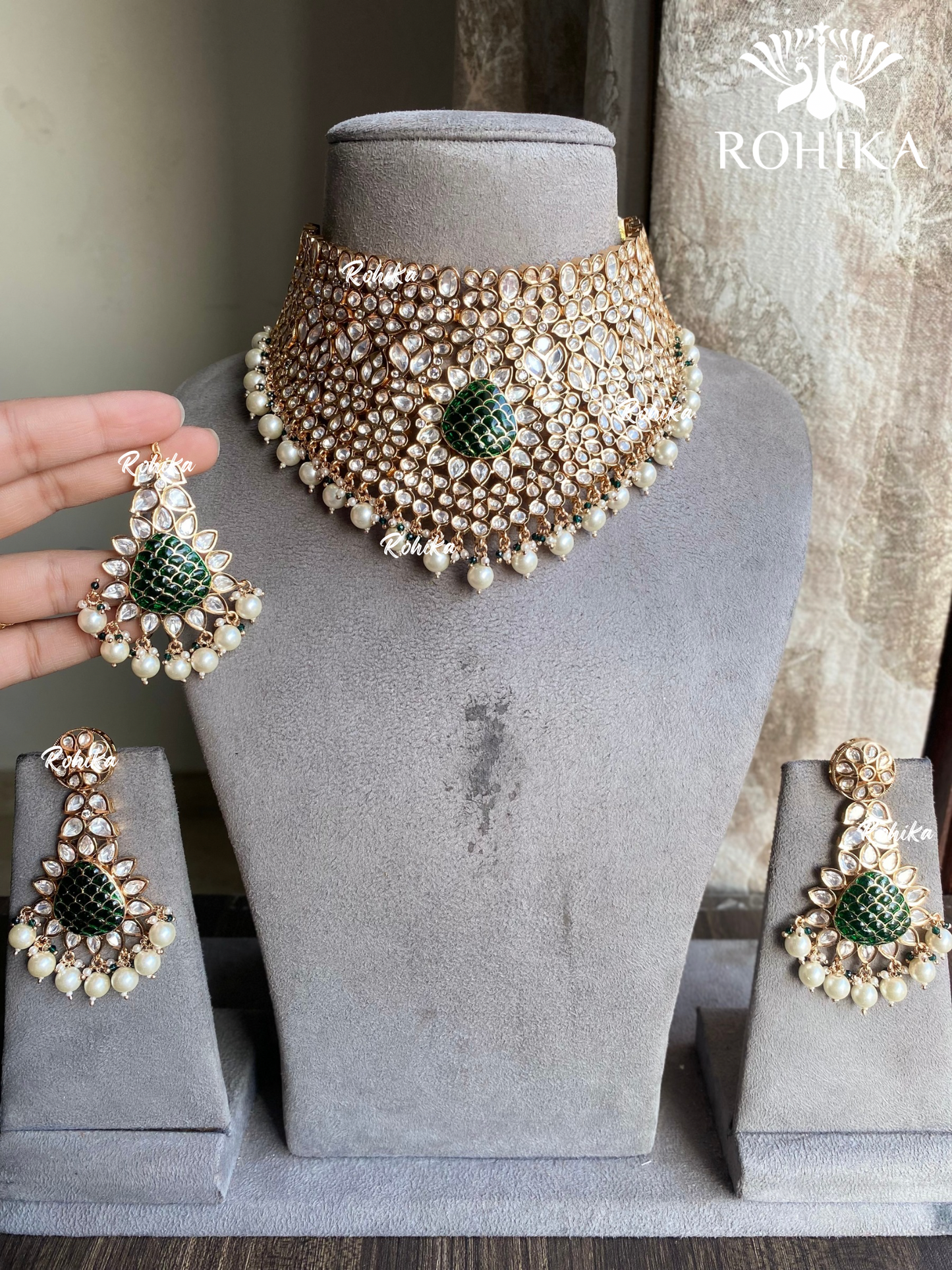 Saanvi moisanite choker set - Dark Green