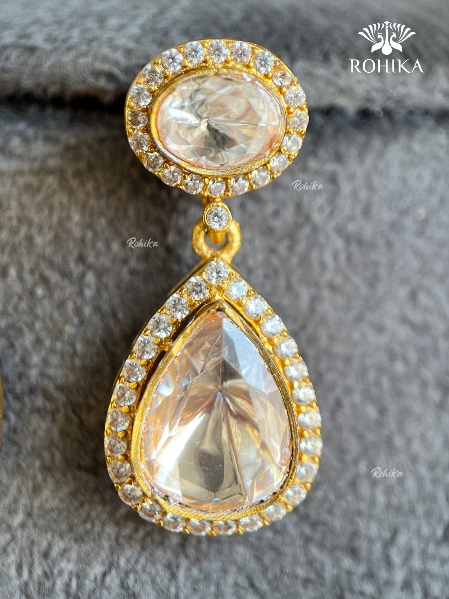 Arohi Moisanite Necklace set -Golden
