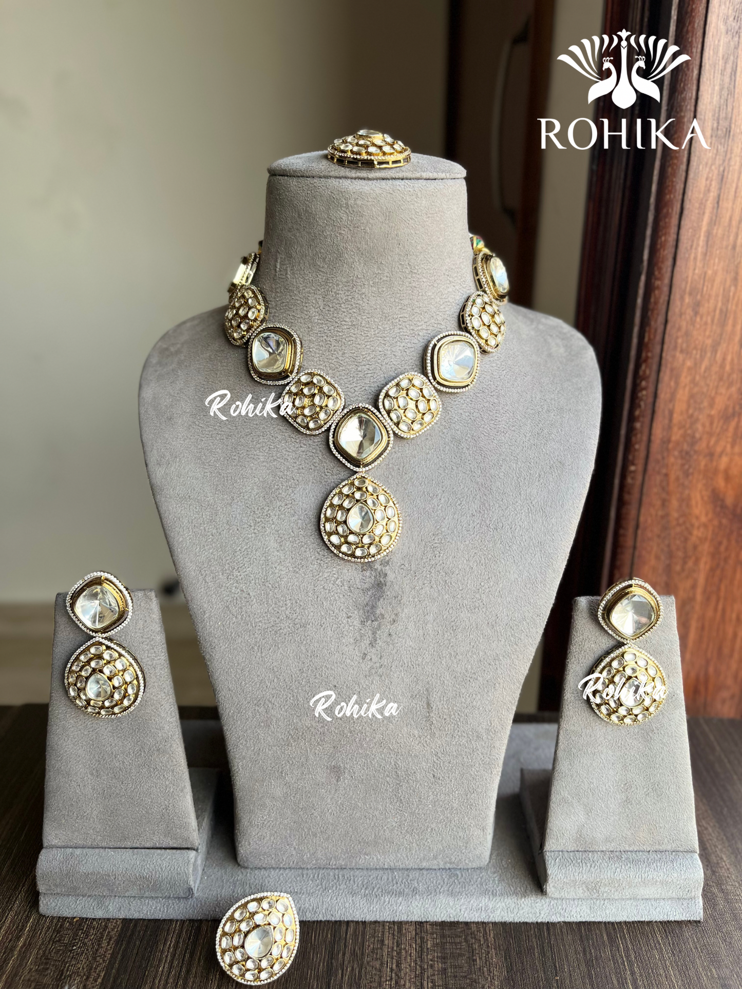 Dhvaja polki kundan necklace set - Golden