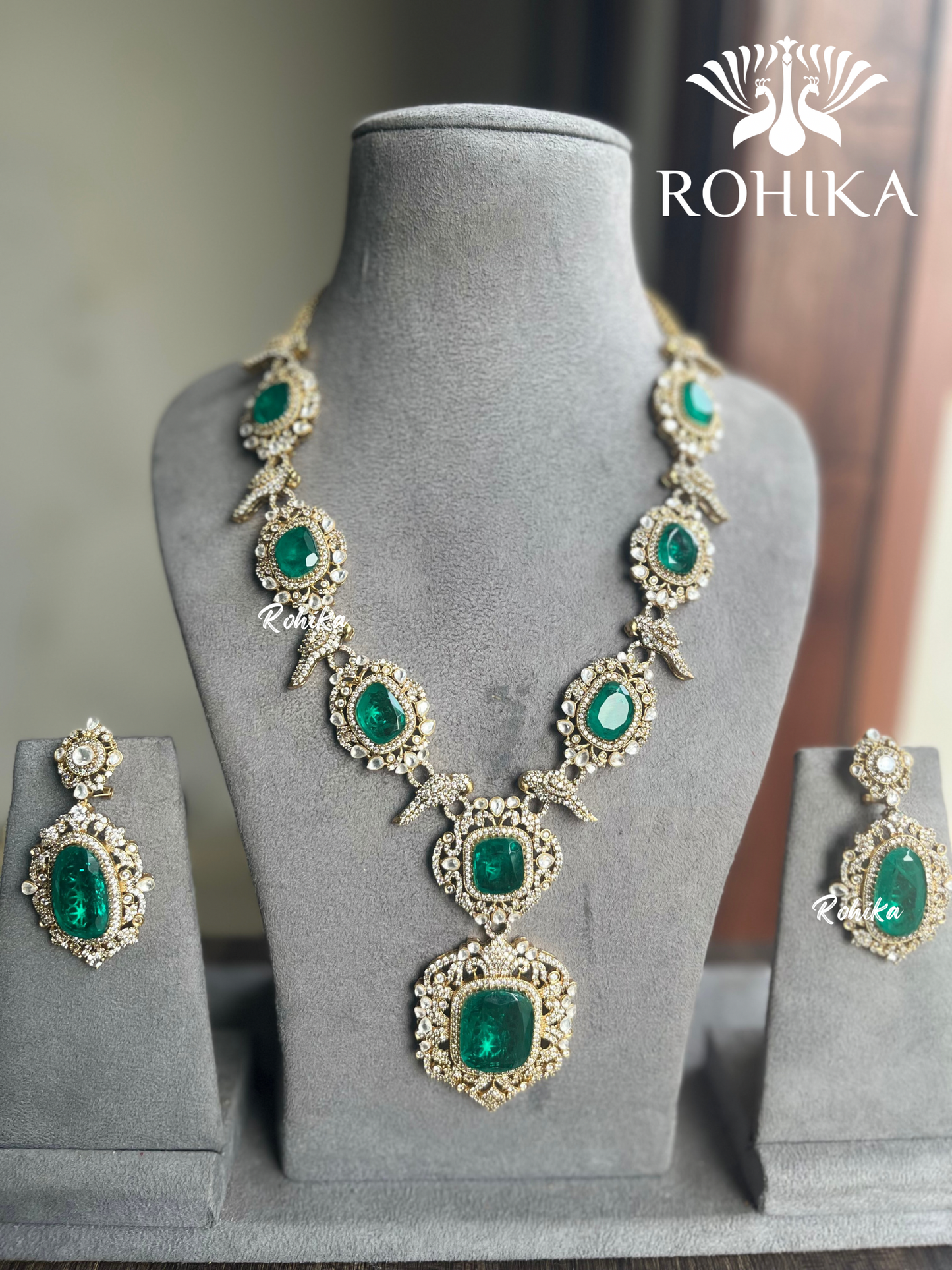 Aashka doublet stone necklace set - dark Green