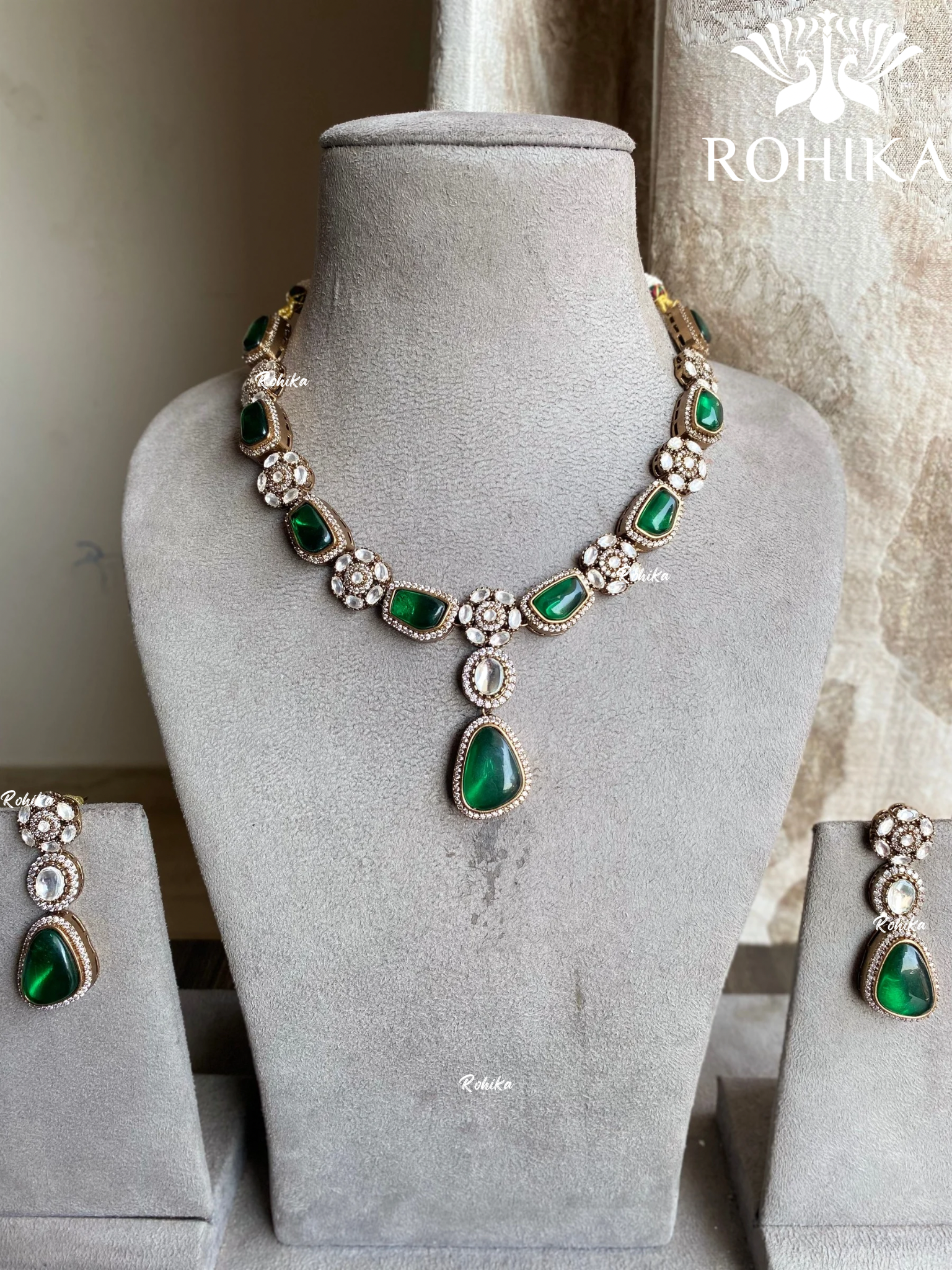 Baruna moisinite necklace set - Dark Green