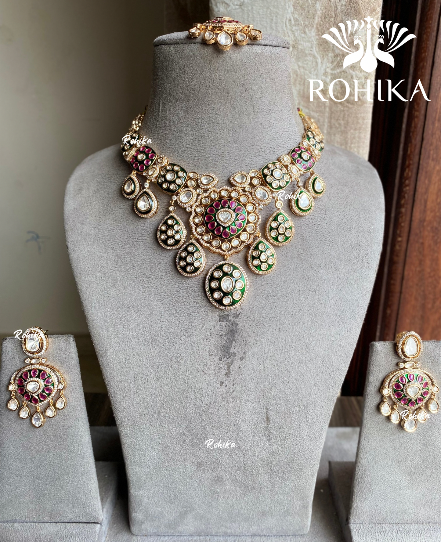 Nirvana moisanite polki necklace set - Green and Pink