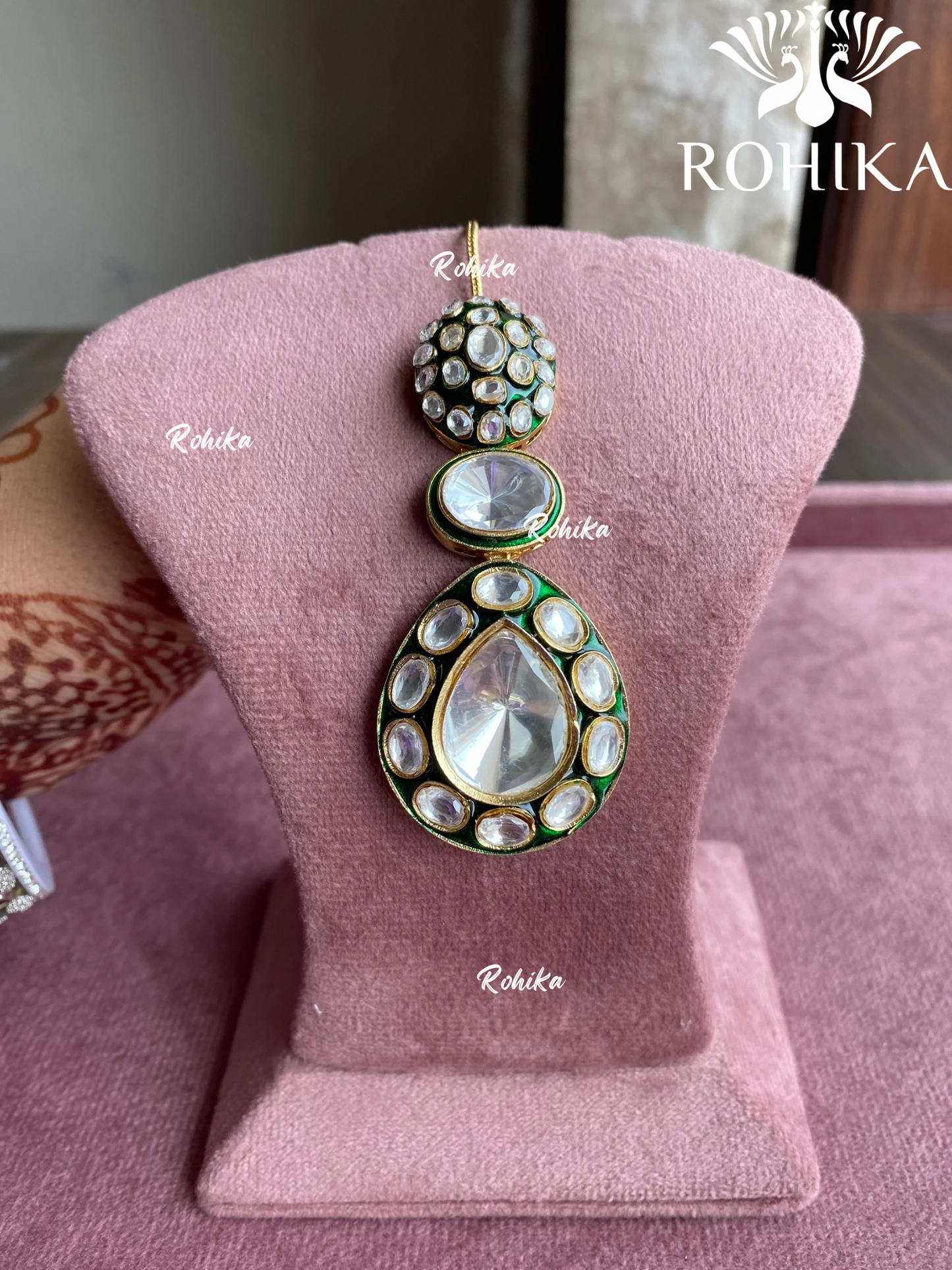 Soha polki kundan maangtikka - Dark green