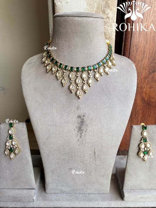 Aashi polki kundan necklace set - Dark green