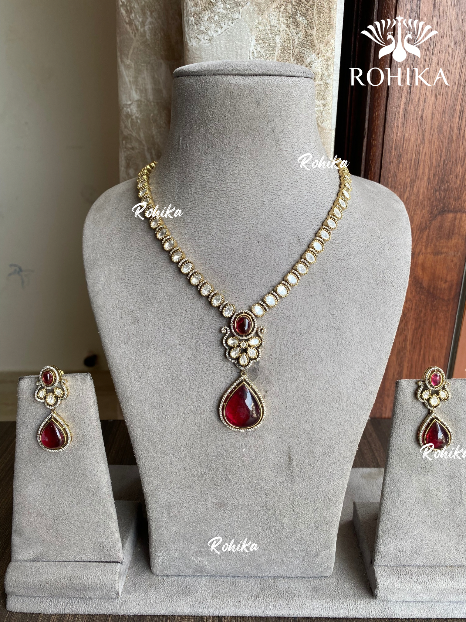 Saira moisinite kundan necklace set - Red